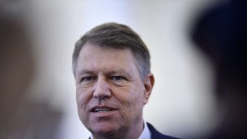 Klaus Iohannis le-a cerut militarilor să fie pregătiţi pentru orice tip de agresiune
