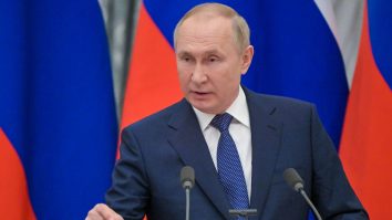 Ministrul rus al Apărării a cerut Occidentului să oprească furnizarea de armament Ucrainei