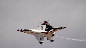 Mai multe avioane de vânătoare au venit în România, trimise de SUA