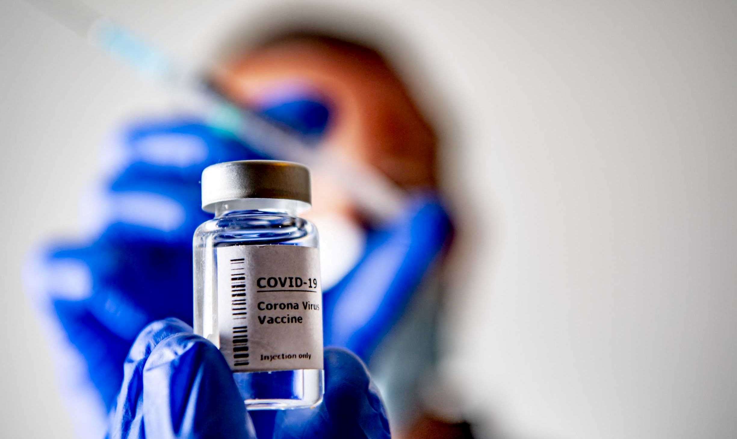 Doza unică de Evusheld, pentru cei nevaccinați, reduce evoluția virusului COVID-19 și a mortalității