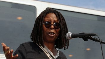 Whoopi Goldberg, suspendată ca gazdă TV după ce a spus că Holocaustul „nu a fost despre rasă”