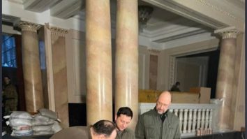 Zelenski a cerut integrarea „imediată” a Ucrainei la UE și a eliberat prizonieri pentru a lupta împotriva Rusiei