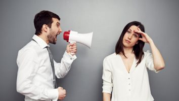 Prezența bărbaților în mass-media este de 2,5 ori mai mare decât a femeilor, arată un nou studiu