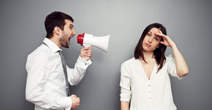 Prezența bărbaților în mass-media este de 2,5 ori mai mare decât a femeilor, arată un nou studiu