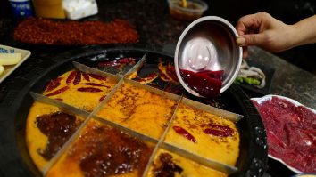 Un bărbat beat a sunat la poliție de șase ori pentru a se plânge că soția sa nu vrea să-i gătească