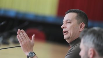 Ministrul Transporturilor, despre posibilul accident aviatic din pădurea Buhoci: „Prioritatea este găsirea pilotului”