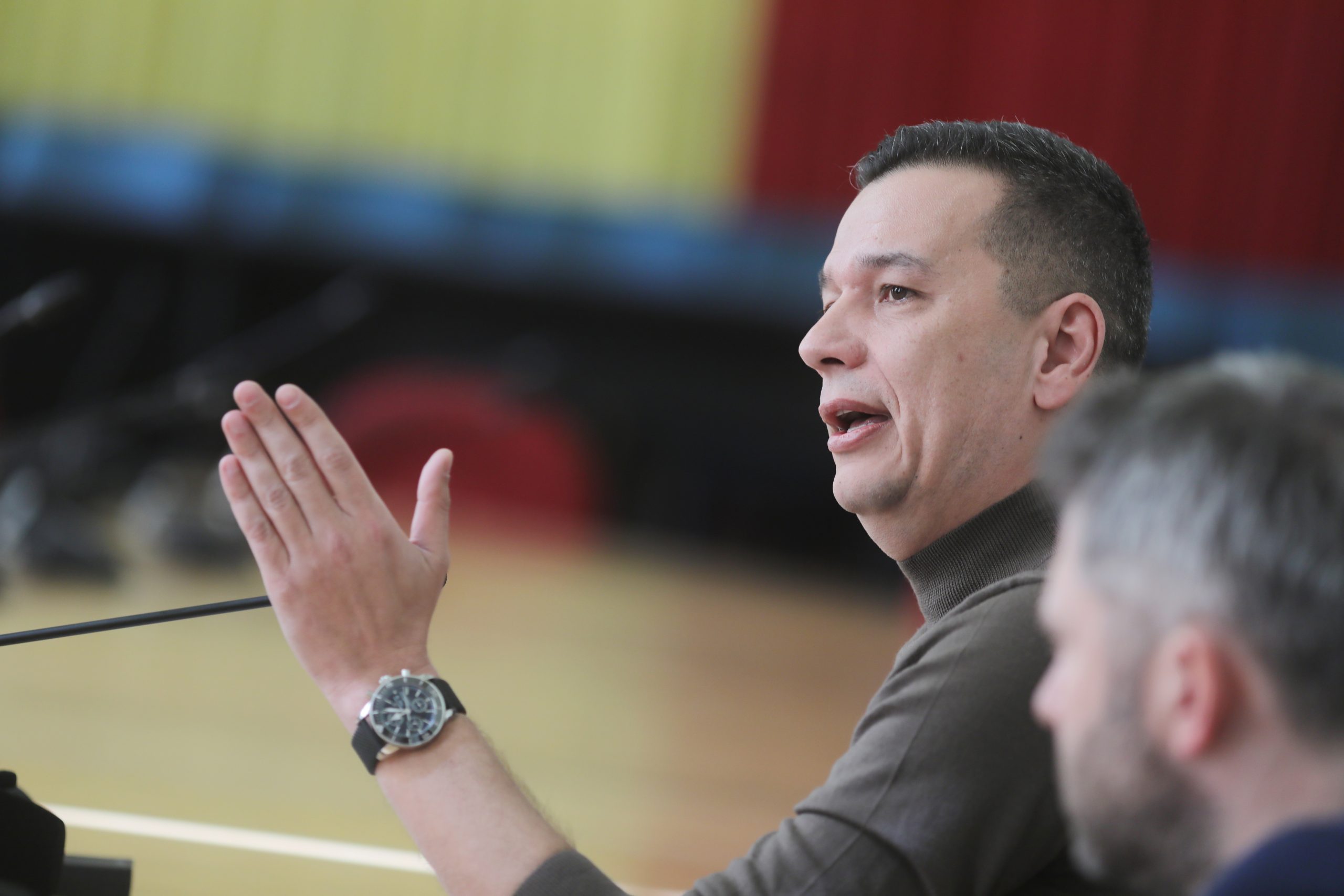 Ministrul Transporturilor, despre posibilul accident aviatic din pădurea Buhoci: „Prioritatea este găsirea pilotului”