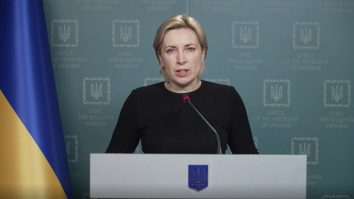 Ucraina nu predă armatei ruse orașul Mariupol. Vicepremierul ucrainean Irina Vereșciuk: „Nu se poate vorbi de vreo predare sau de o depunere a armelor”