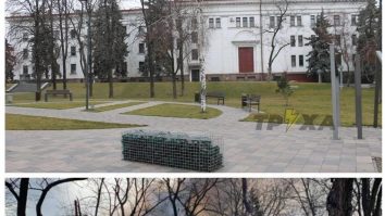 Avioanele rusești au bombardat teatrul din Mariupol. Sute de oameni erau în subsolurile sale. Rușii neagă acuzațiile