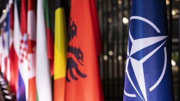 Miniștrii apărării din țările membre NATO se reunesc să discute despre întărirea mijloacelor de apărare în statele din Europa de Est