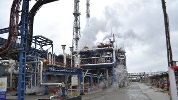 Cea mai mare rafinărie din România a fost atacată cibernetic