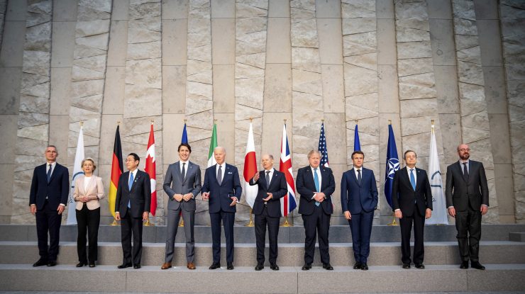 Protest la Madrid faţă de summitul NATO