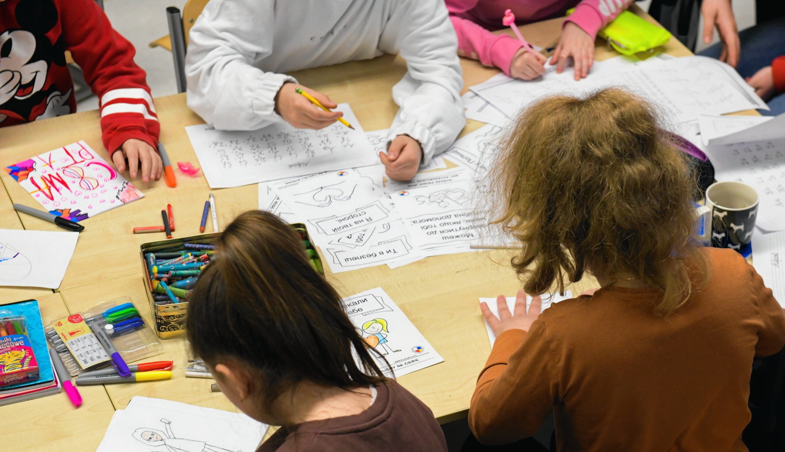 România susține educația din Ucraina. Mai mulți copii ucraineni își continuă studiile la noi în țară