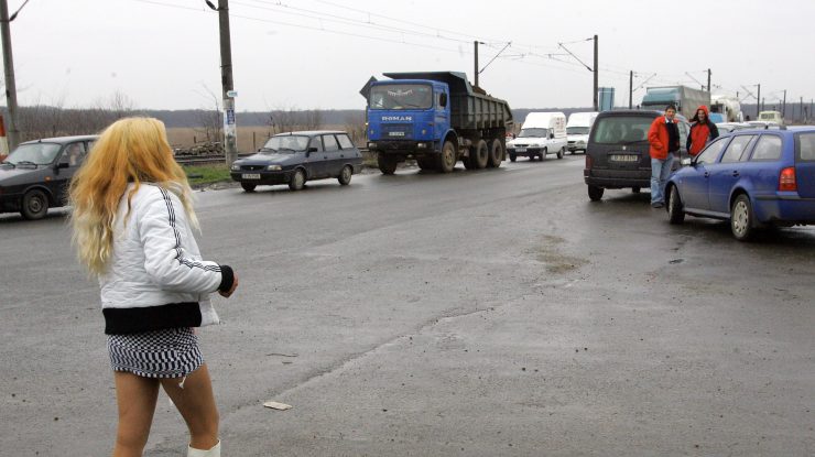 Tunisia a interzis prostituția. Violurile și atacurile au crescut de când bordelurile au fost închise