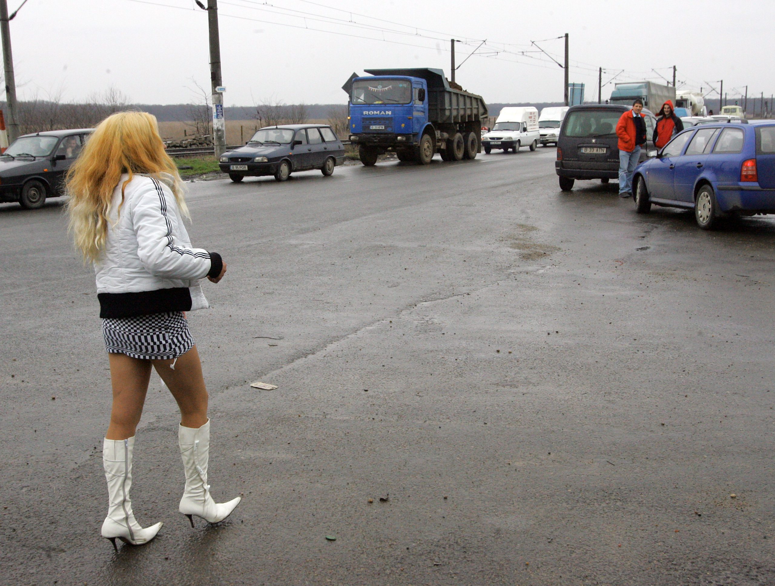 Tunisia a interzis prostituția. Violurile și atacurile au crescut de când bordelurile au fost închise