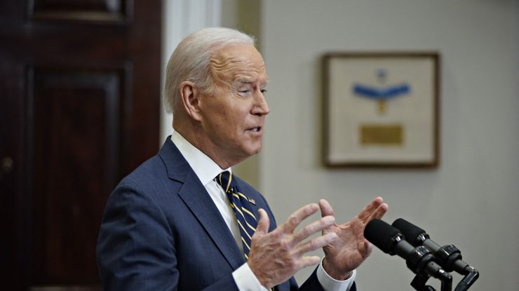 Biden spune că nu va prezenta scuze pentru comentariul său potrivit căruia Putin „nu poate să rămână la putere”