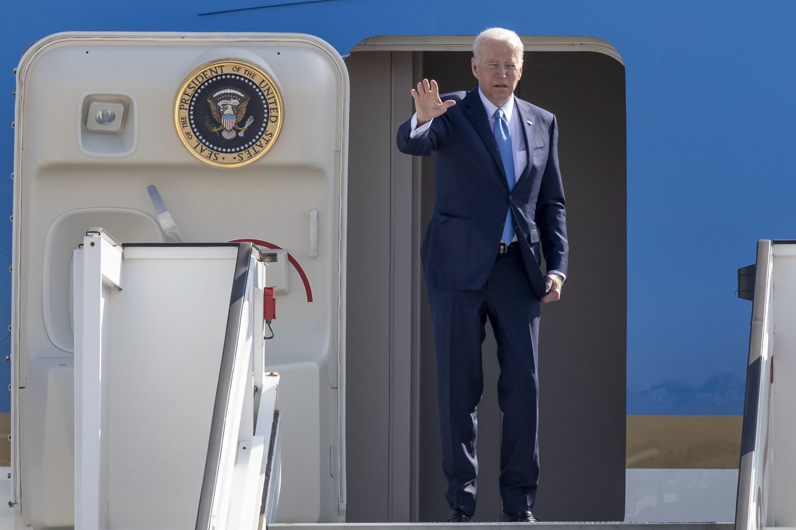 Joe Biden a ajuns în Polonia. A lăudat militarii americani pentru implicare