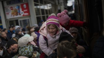 UNICEF: Copiii care fug de războiul din Ucraina sunt expuși unui risc sporit de trafic de persoane și exploatare