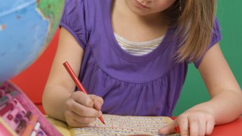 Ce activități faci în vacanța de toamnă cu copilul tău?/Psiholog: Le recomand părinților să îi ducă pe copiii în vizită la bunici