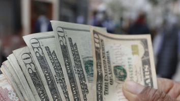 Escrocii profită de război și au înființat site-uri de caritate false