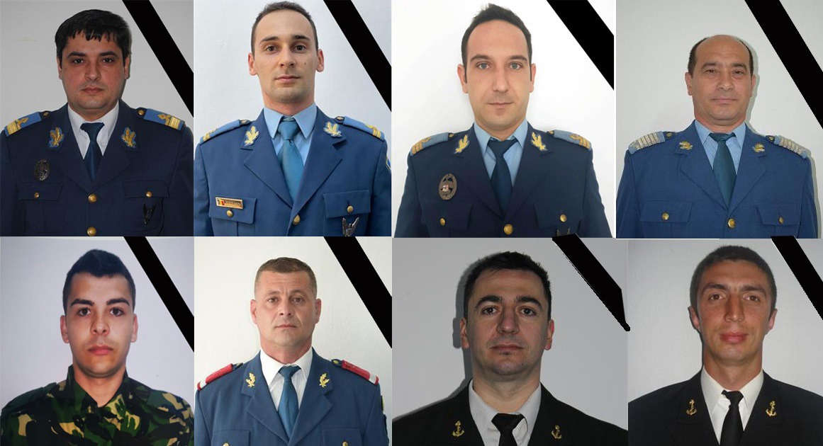 În weekend vor avea loc ceremoniile de înmormântare pentru militarii care au murit în accidentele aviatice