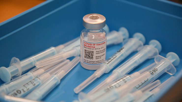 Moderna solicită o autorizație de urgență pentru vaccinarea copiilor