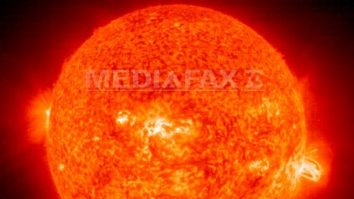 Imaginea Soarelui a fost surprinsă la o claritate fără precedent de sonda Solar Orbiter