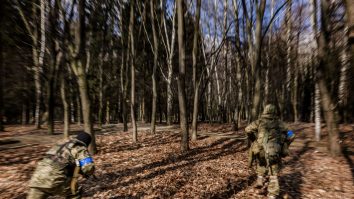 Oficial ucrainean: militarul rus care și-a predat tancul va primi 10.000 de dolari