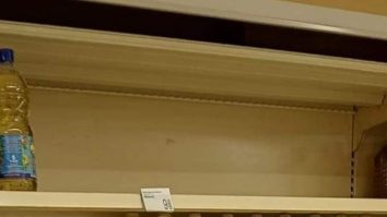 Se golesc rafturile de ulei în unele magazine. Sortimentele cele mai ieftine s-au vândut ca pâinea caldă