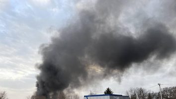 Rusia spune că depozitul de petrol din Belgorod, despre care crede că a fost lovit de elicoptere ucrainene, furniza combustibil pentru transportul civil