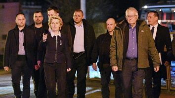 Șefa Comsiei Europene și cel mai înalt diplomat al UE se întâlnesc, vineri, la Kiev, cu președintele Zelenski