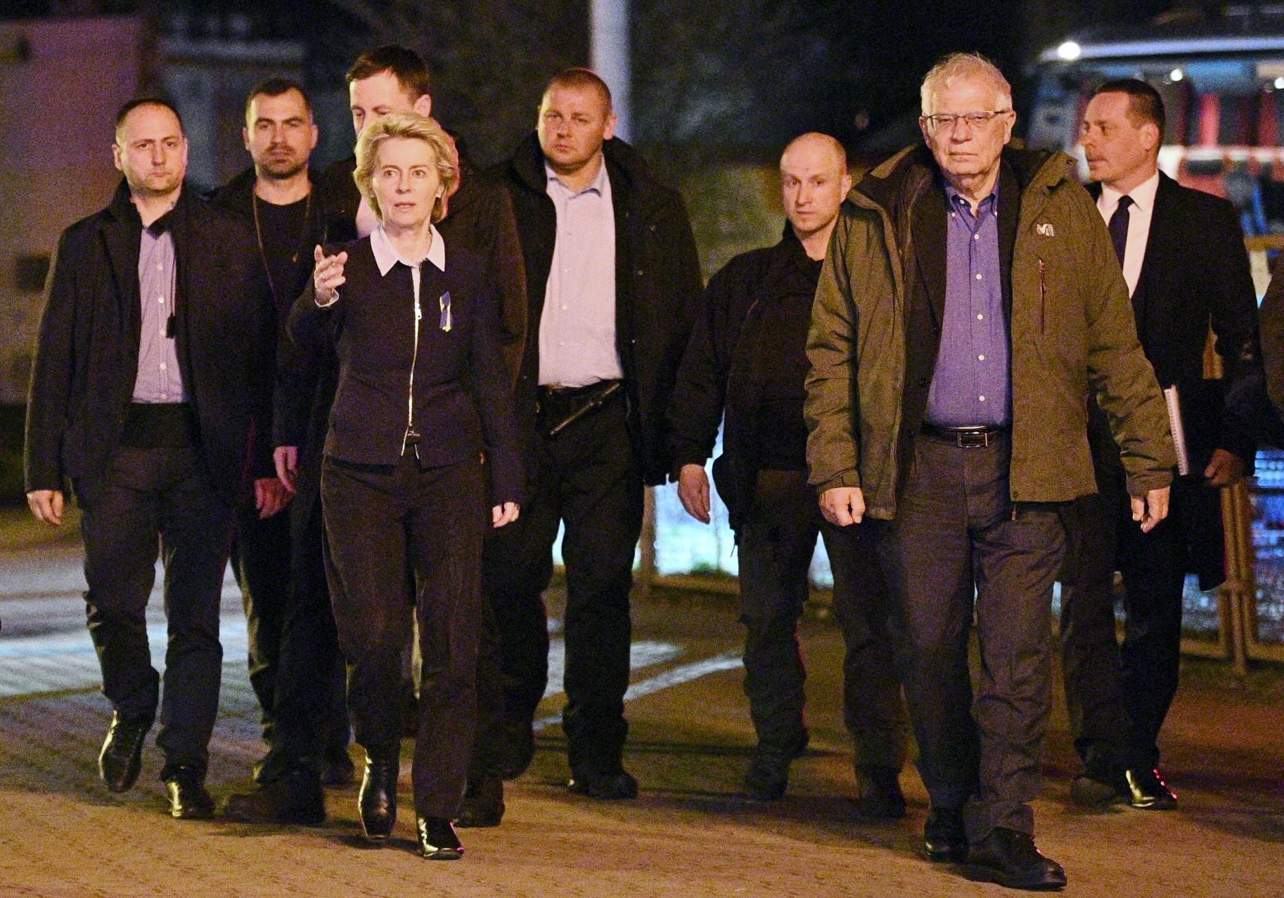 Șefa Comsiei Europene și cel mai înalt diplomat al UE se întâlnesc, vineri, la Kiev, cu președintele Zelenski