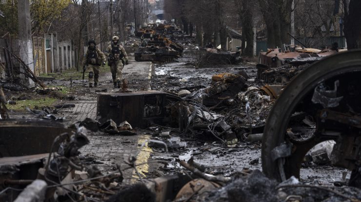 Brigada rusă acuzată de crime de război în Bucha a primit un titlu onorific din partea lui Putin