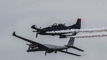 Mai multe nave și avioane chinezești au trecut vineri linia mediană în strâmtoarea Taiwan