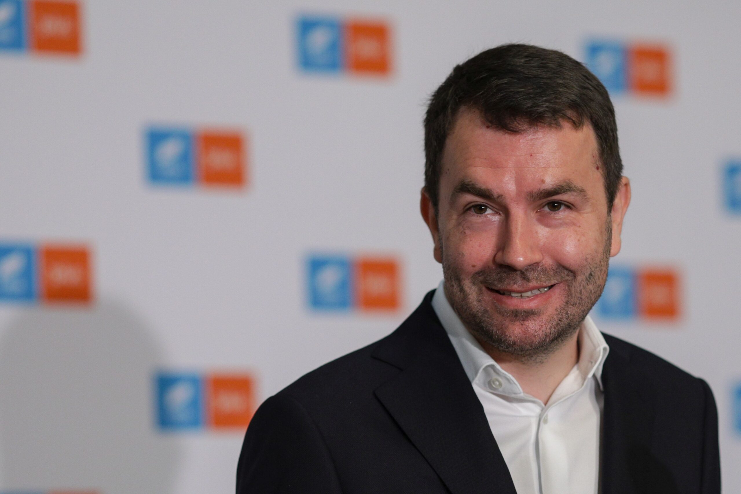 Drulă face acuzații în cazul Blue Air: „Grindeanu ştia că se va ajunge aici, dar nu le-a spus şi românilor să nu îşi cumpere bilet şi să ia ţeapă”