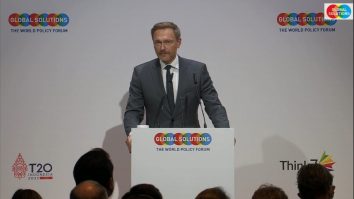 Guvernul german spune că intenționează să deblocheze un ajutor militar de peste un miliard de euro pentru Ucraina