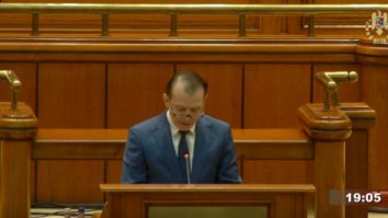 Volodimir Zelenski a ținut un discurs în Parlamentul României, prin videoconferință. Cîțu: „Avem datoria să oprim războiul prin toate mijloacele”