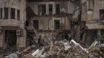 Femeia din Ucraina care a supraviețuit după trei bombardamente: „Suntem încă aici”