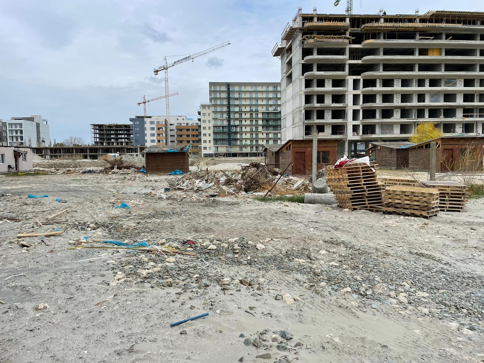 Garda de Mediu: 98% din șantierele de pe litoralul Mării Negre nu respectă legislația de mediu