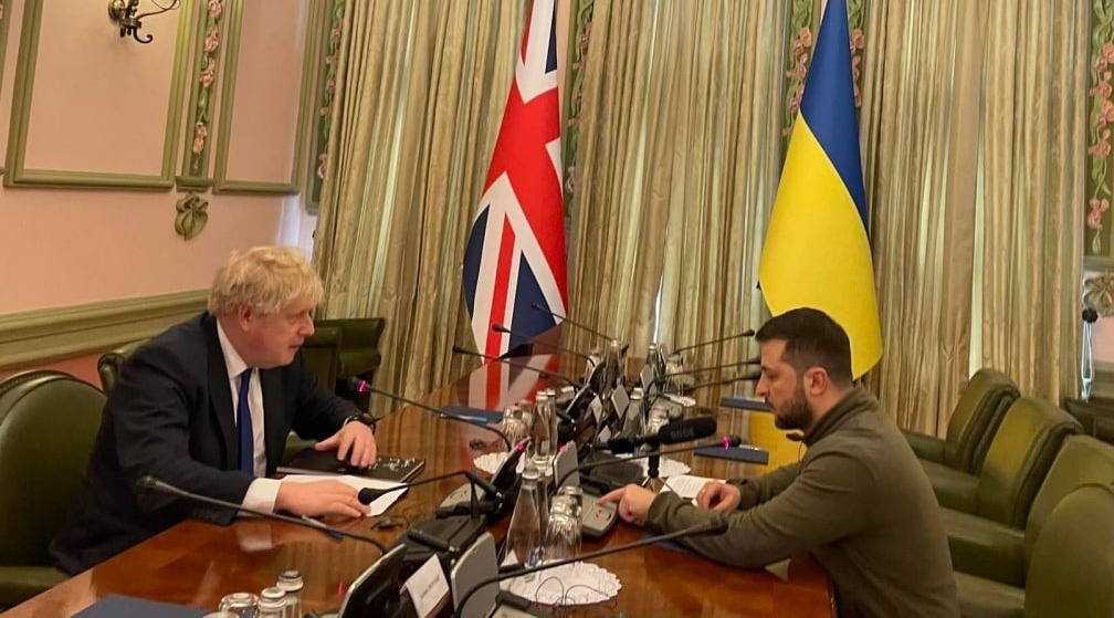 Premierul britanic Boris Johnson a efectuat sâmbătă o vizită la Kiev, în semn de solidaritate cu poporul ucrainean