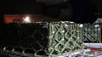 Uniunea Europeană cere ţărilor membre să trimită urgent arme către Ucraina