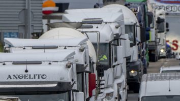 Patru ţări membre UE cer emisii zero pentru camioane, autobuze şi autocarele noi