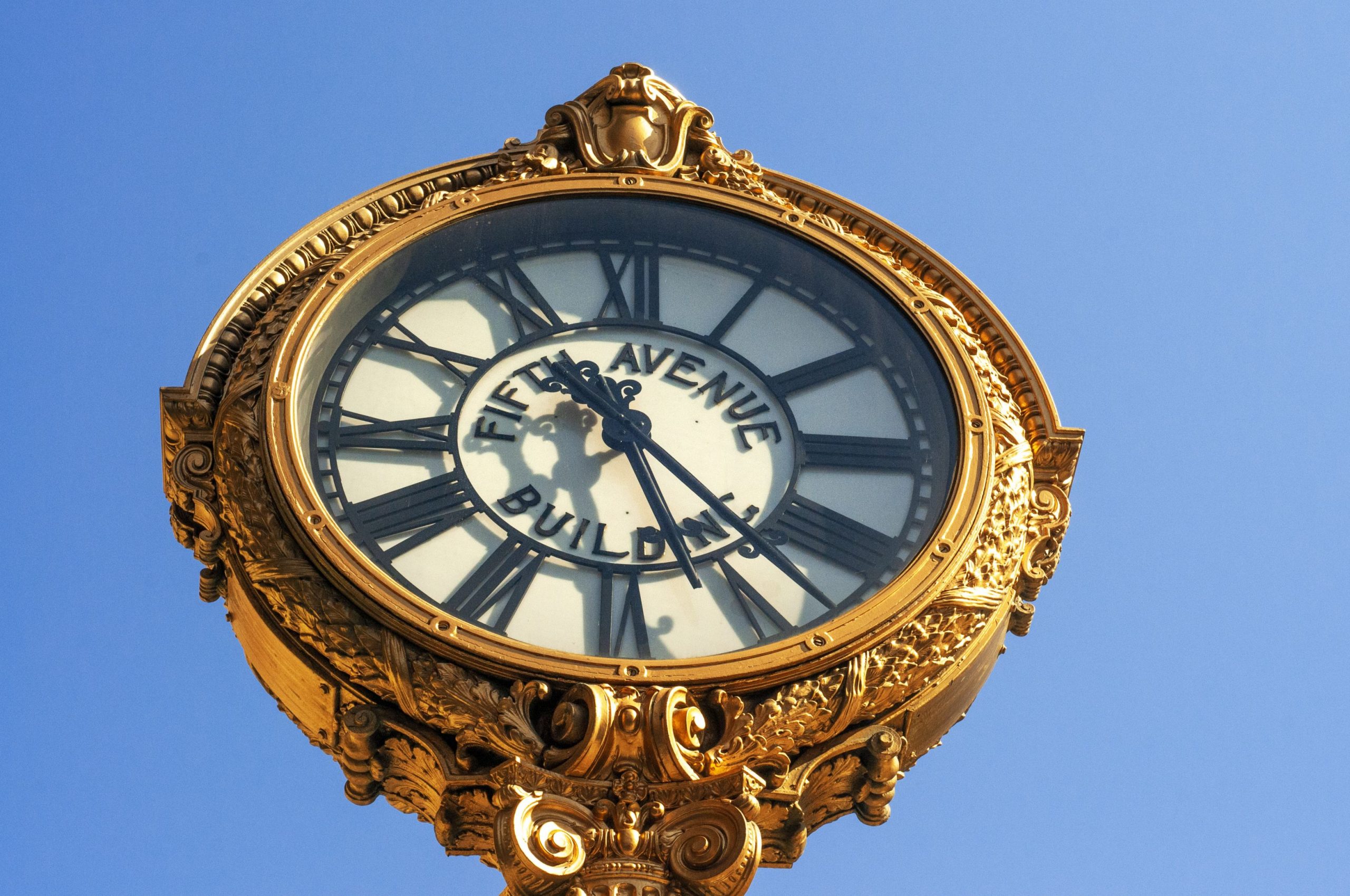 Oamenii de știință își doresc să redenumească unitatea fundamentală de timp