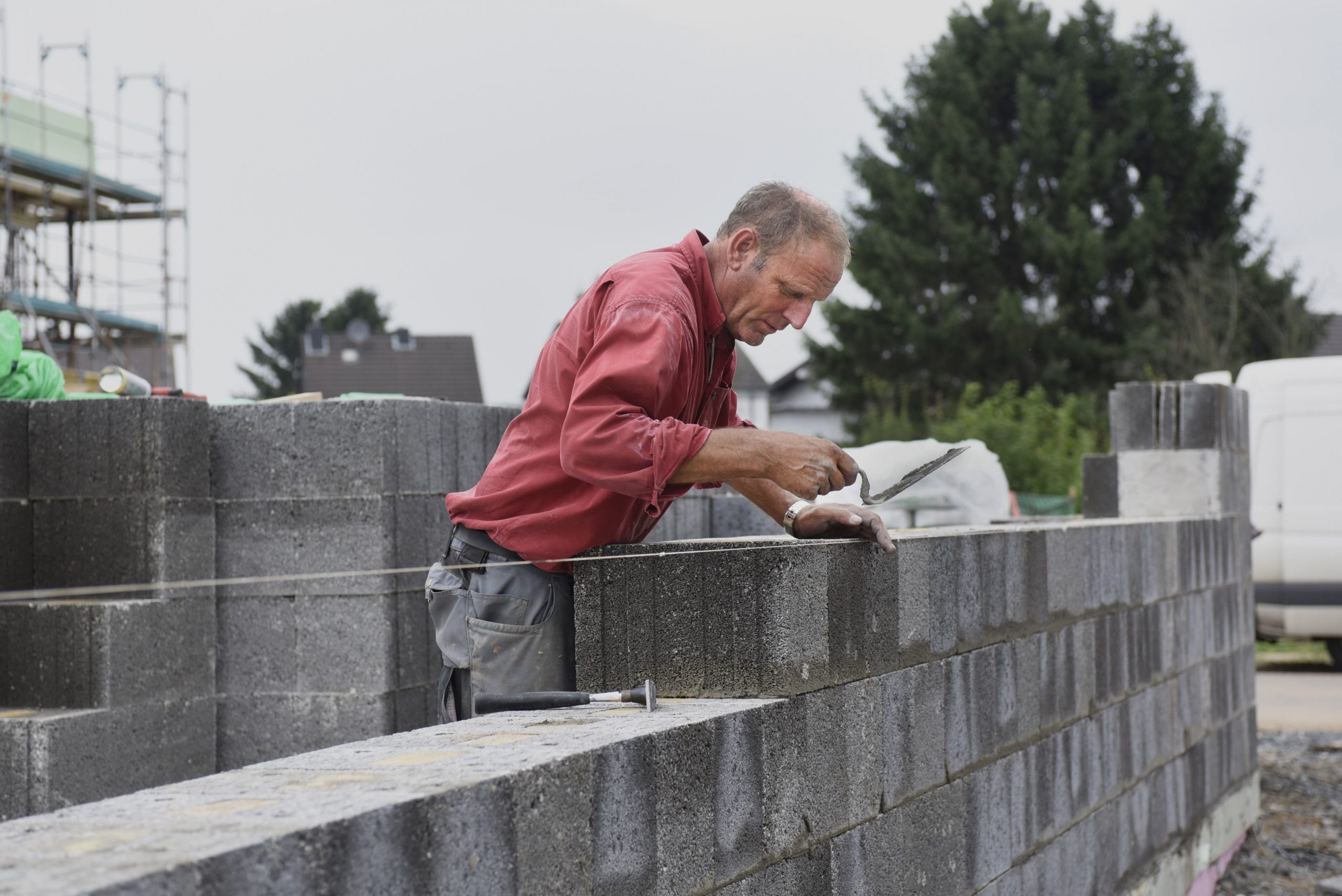 Cel mai mare număr de locuințe din istorie, în construcție în Capitală