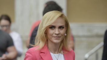 Gabriela Firea: Testarea virginităţii este o formă de discriminare de gen