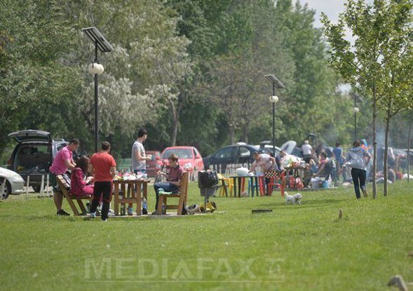 Pe lângă grătare și mici, anul acesta, 1 Mai va avea și o simbolistică religioasă