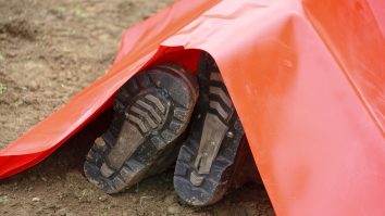 Mai multe persoane au rămas blocate după ce o clădire de opt etaje din China s-a prăbușit