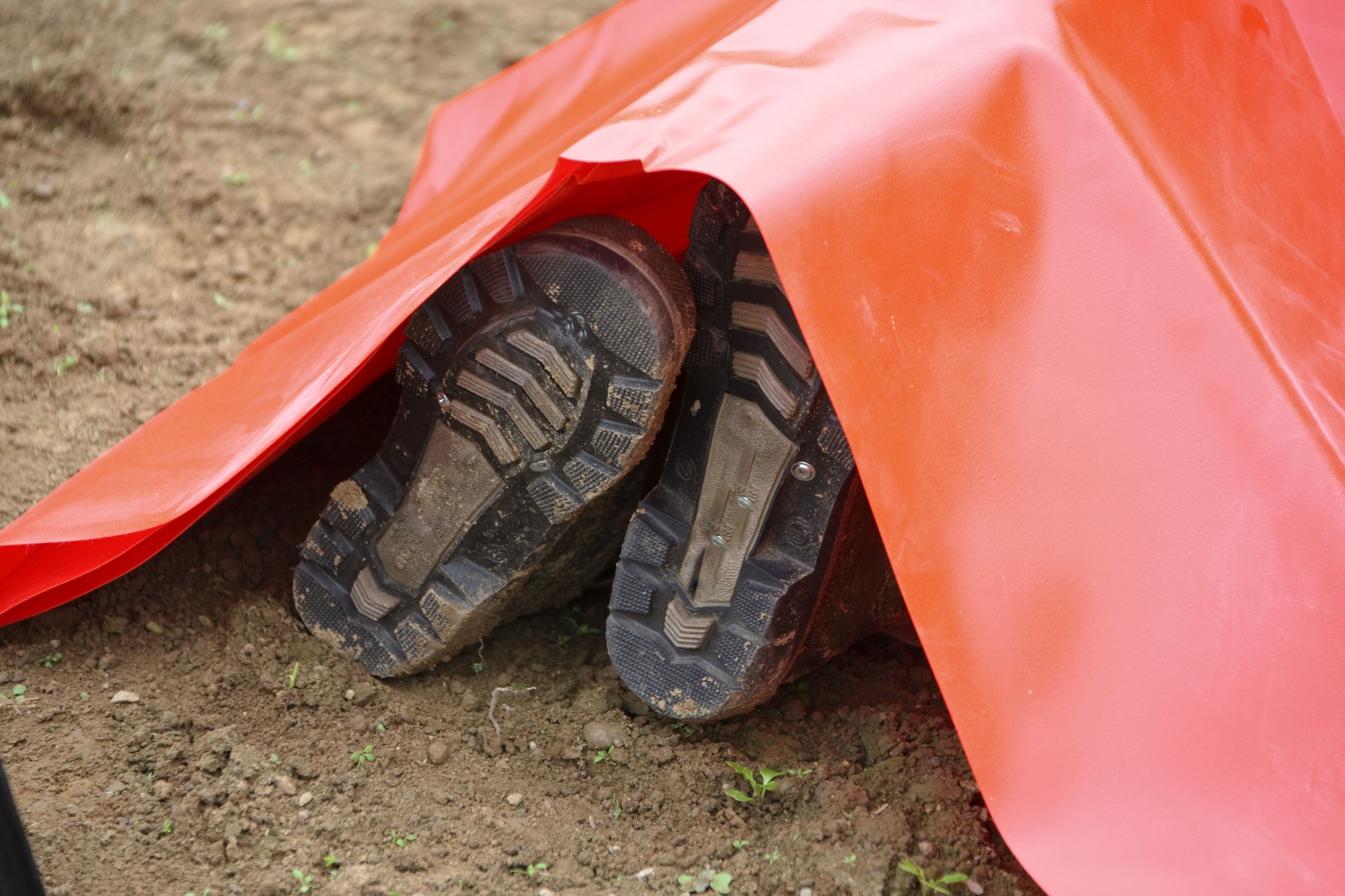 Mai multe persoane au rămas blocate după ce o clădire de opt etaje din China s-a prăbușit