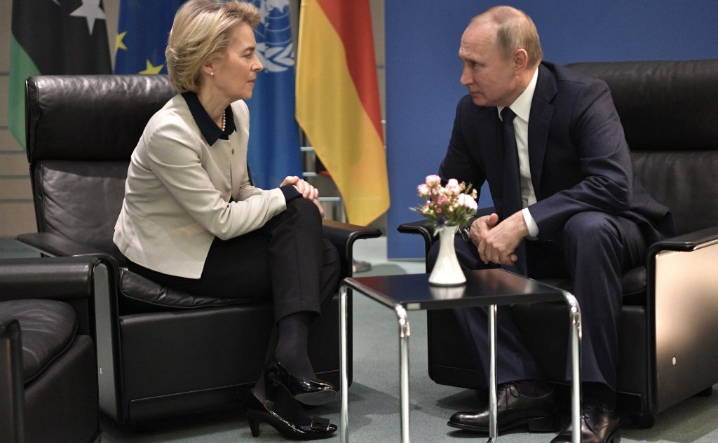 Ursula von der Leyen alături de Vladimir Putin