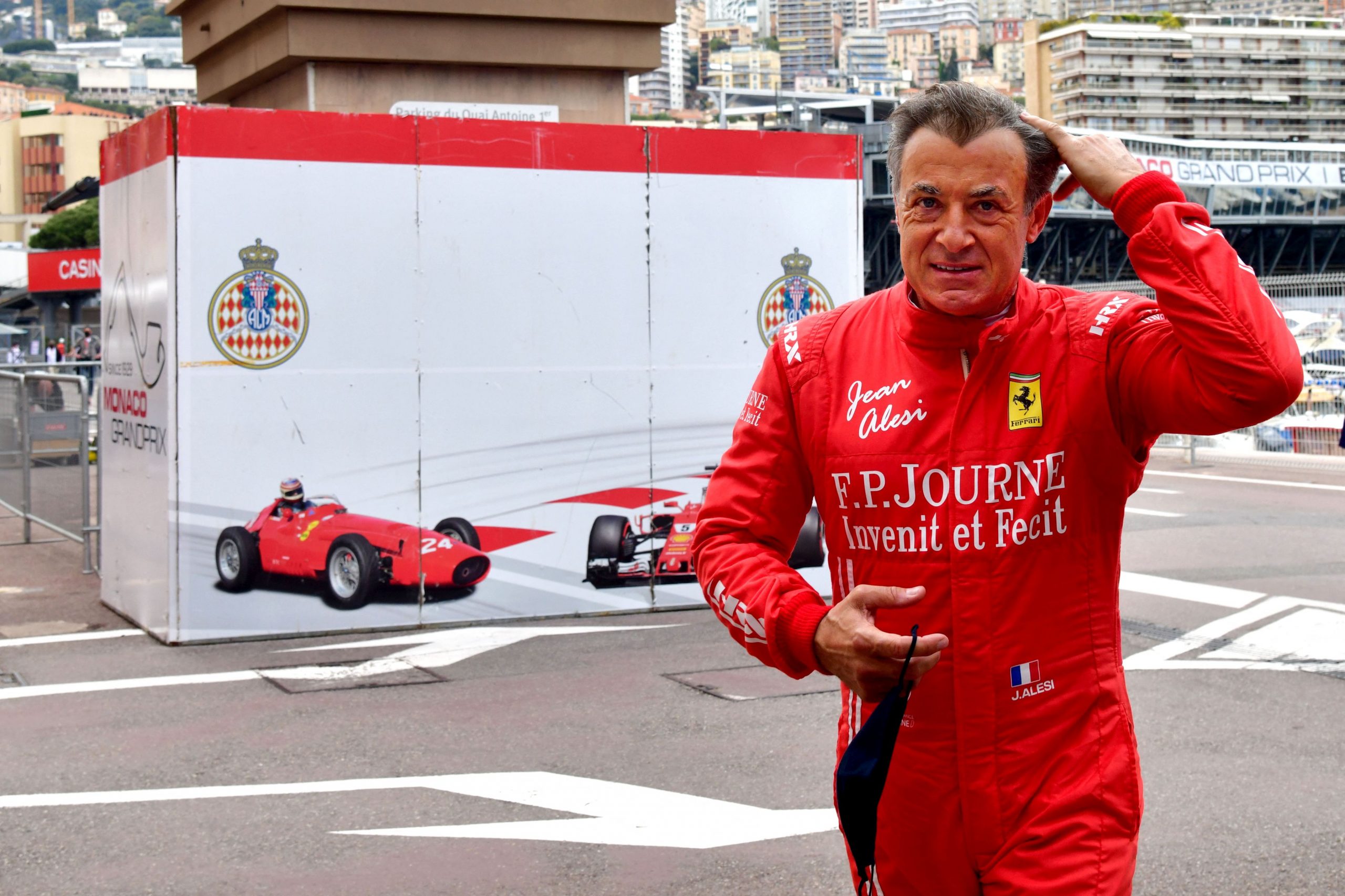 Ferrari recheamă în service peste 2.000 de maşini din cauza defecțiunilor la sistemele de frânare